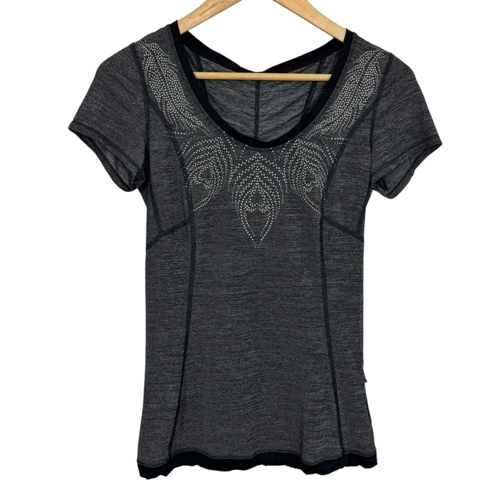 Lululemon Reflective Athletic T-Shirt Sz 4 Grey Running Tee Top Yoga Gym EUC